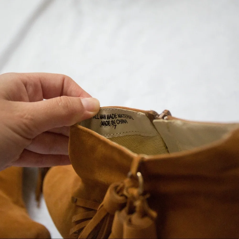 Brown heel less platform shoes, with tassels - Picture 8 of 9